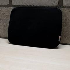 Laptop-abdeckung, gemeldet von Arriva Oost-Brabant über iLost