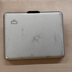 カード所有者 Au nom de Creach がiLostで IKEA Brest Guipavas によって報告されました