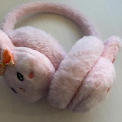 Ear muffs, as reported by Madurodam using iLost