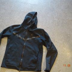 Vest zwart, as reported by Gemeente Leopoldsburg using iLost