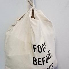 Saco, como reportado por Hermes Eindhoven utilizando o iLost