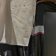 치마 & 드레스, iLost를 사용하여 Leonardo Boutique Museumhotel Amsterdam City Center에 보고됨