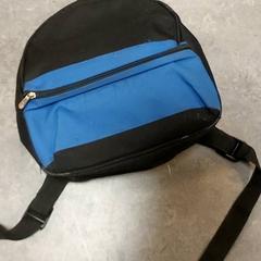 Motxilla, segons ha informat Regio Oost-Vlaanderen mitjançant iLost