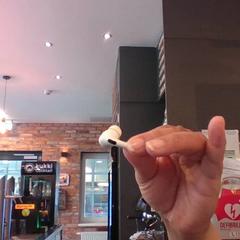 Auscultadores Kopfh, como reportado por MEININGER Hotel Hamburg City Center utilizando o iLost