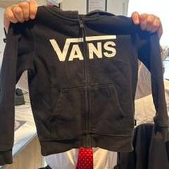 Hoodie black zip kids, as reported by Fjord Line - Fjord FSTR using iLost
