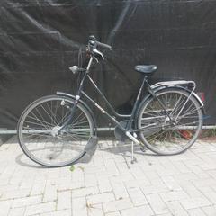 Bicicleta feminina, segundo informou Gemeente Nijkerk usando iLost