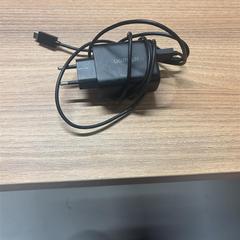 Ładowarka do laptopa zwart, zgłoszono przez Vrije Universiteit Brussel (VUB) przy użyciu iLost