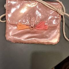 Bolsa, ha sido reportado por Qbuzz GD Groningen HS con iLost