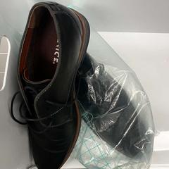 Stivali, come riportato da IKEA Praha – Černý Most utilizzando iLost