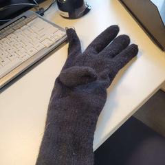 Luva zwart, segundo informou Breda University of Applied Sciences Mgr. Hopmansstraat usando iLost