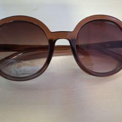 نظارات شمسية bruin، كما تم الإبلاغ عنه بواسطة Alrijne Leiderdorp عبر iLost