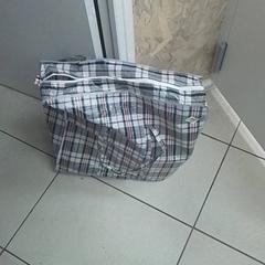 Erosketa poltsa, gisa salatu by ilévia iLost erabiliz