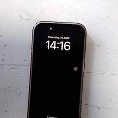 Telefone, como reportado por Hermes Eindhoven utilizando o iLost