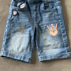 Texans & Pantalons curts Shorts, segons ha informat hoop Kirche - Campus Achim mitjançant iLost