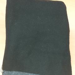 의류 - Sjaal, iLost를 사용하여 Regio Antwerpen - Brussel에 보고됨