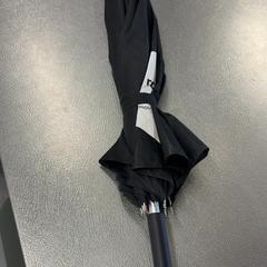 Guarda-chuva, como reportado por IKEA Haarlem utilizando o iLost