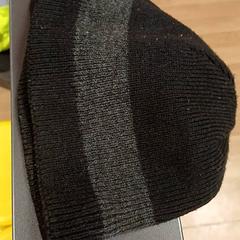 Txapela Laine grise et noire, gisa salatu by IKEA Strasbourg iLost erabiliz