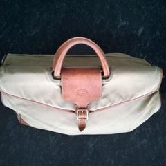 Taška, jak nahlášeno Twisto pomocí iLost