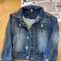 İLost kullanarak Designer Outlet Roosendaal tarafından bildirildiği gibi Dış giyim