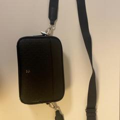 Bossa Zwart, leer, segons ha informat Pathé Schiedam mitjançant iLost