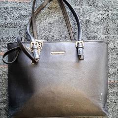 가방, iLost를 사용하여 Connexxion Amstelveen에 보고됨