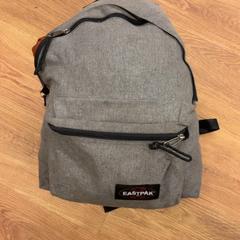 Mochila, como reportado por GVB utilizando o iLost