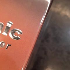Eau de parfum, zoals gemeld door Rotterdam The Hague Airport met iLost