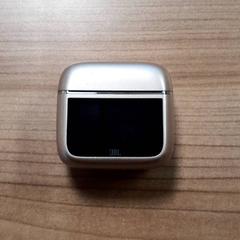 ヘッドホンケース がiLostで Transdev Hoeksche Waard Goeree Overflakkee によって報告されました