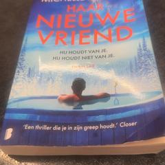 Livre, a été signalé par Rotterdam The Hague Airport utilisant iLost