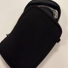 Auriculares koptwlef, ha sido reportado por Vrije Universiteit Amsterdam con iLost