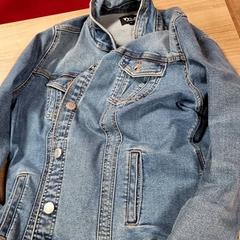 Casaco de ganga, como reportado por Connexxion Amstelveen utilizando o iLost