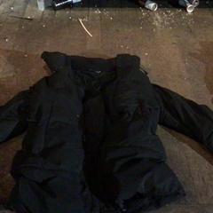 재킷 Zwart, iLost를 사용하여 De Heeren van Aemstel에 보고됨