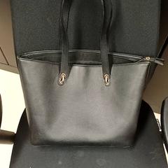 Sac Zwart, a été signalé par Qbuzz GD Groningen Peizerweg utilisant iLost