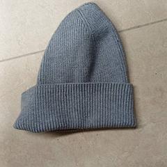 Beanie Grijs, as reported by Qbuzz GD Groningen Peizerweg using iLost