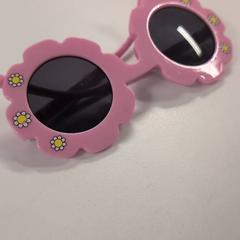 Gafas de sol, segundo informou IKEA Amsterdam usando iLost