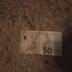 50 euro, amint azt az iLostnak jelentették.