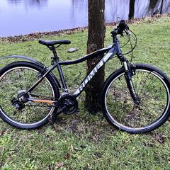 Mountainbike, gerapporteerd met iLost