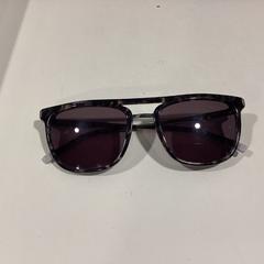 Gafas de sol - 180426 TRIB3, segundo informou Ziggo Dome usando iLost