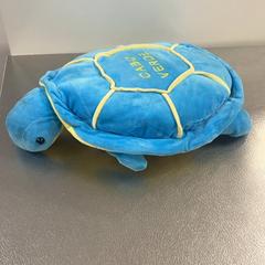 Knuffel Blauw met geel, rapporterat av IKEA Amsterdam med iLost