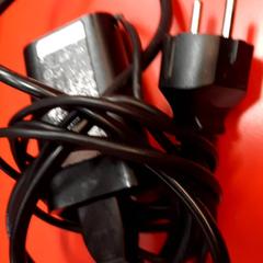 Cargador de portátil, segundo informou UvA REC usando iLost