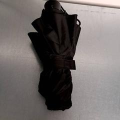 Paraply Svart, rapporterat av Keolis Lund med iLost