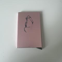 Roze Portemonnee van Lamur, as reported to iLost