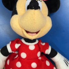 Peluche, como reportado por IKEA福岡新宮 utilizando o iLost