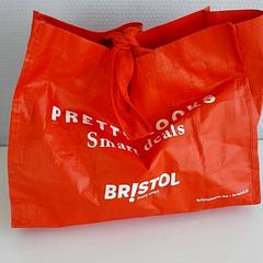 Bag - Plastiek tas Rood/wit, som rapportert av Centraal magazijn ved bruk av iLost