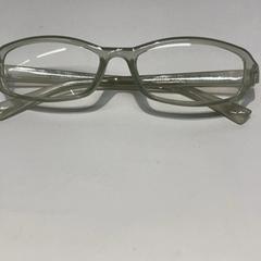 老眼鏡, segons ha informat IKEA横浜 mitjançant iLost