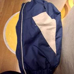 Mantel Enfant bleu, gemeldet von IKEA Villiers-sur-Marne über iLost