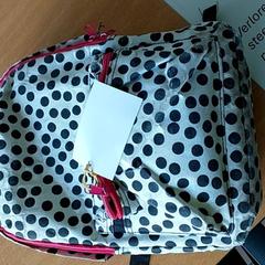 Mochila, ha sido reportado por Regio West-Vlaanderen con iLost