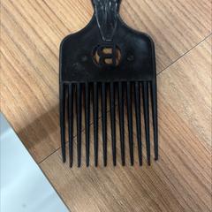 Grzebień afro comb, zgłoszono przez Vrije Universiteit Brussel (VUB) przy użyciu iLost