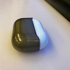 Oplaadhoesje airpods, jak zgłoszono do iLost