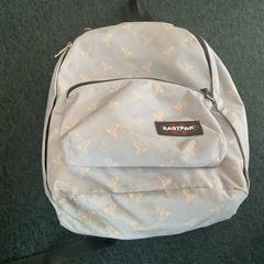 Ryggsäck, rapporterat av Breng Arnhem med iLost